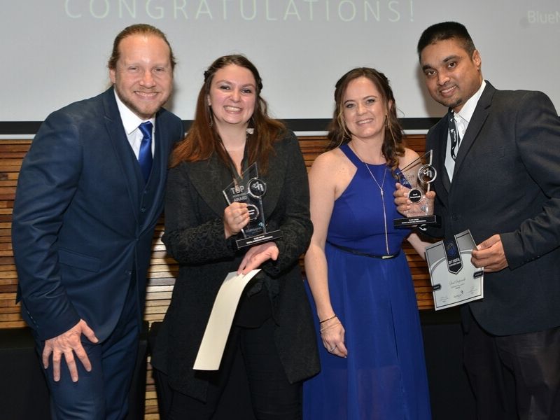 Sunil Sewpersadh receiving a digital marketing award in 2017